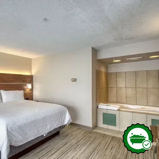 Hotels with jacuzzi in room in Oshkosh