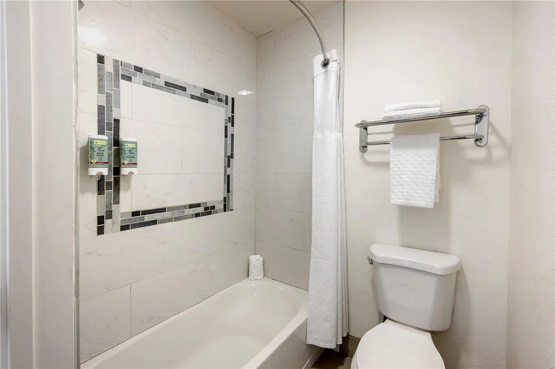 Hotels with jacuzzi in room in Pahrump