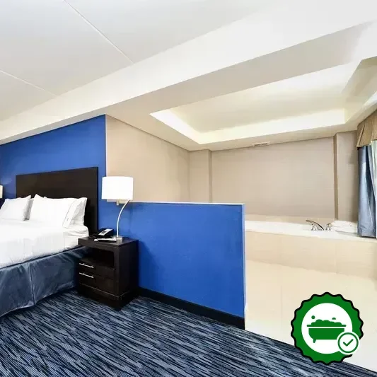 Hotels with jacuzzi in room in Peekskill