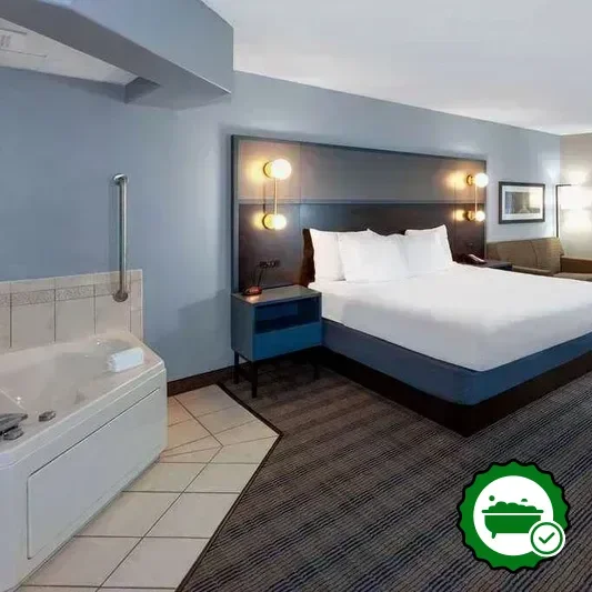Hotels with jacuzzi in room in Peoria