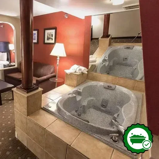 Hotels with jacuzzi in room in Pittsburgh
