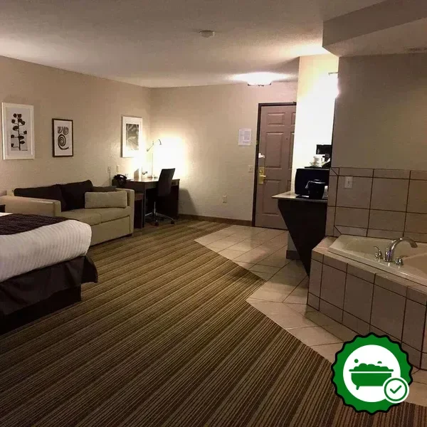 Hotels with jacuzzi in room in Platteville