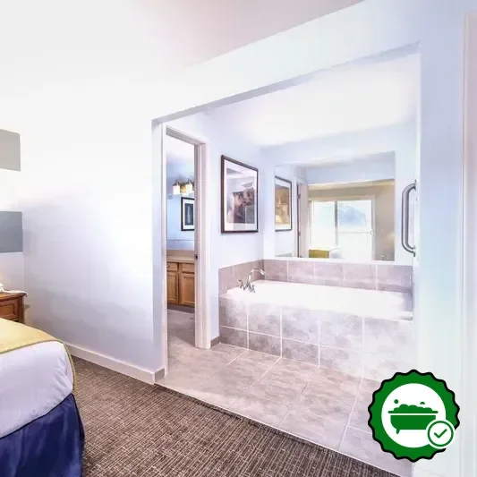 Hotels with jacuzzi in room in Port Townsend