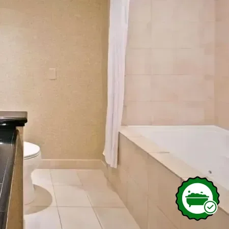 Hotels with jacuzzi in room in Puyallup