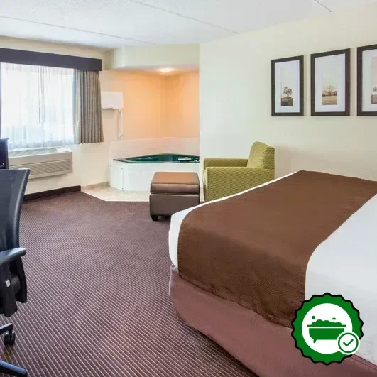 Hotels with jacuzzi in room in Rhinelander