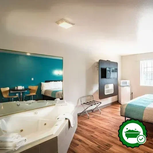 Hotels with jacuzzi in room in Rigby