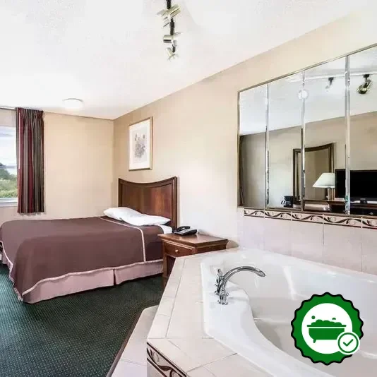 Hotels with jacuzzi in room in Rocky Hill