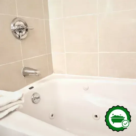 Hotels with jacuzzi in room in Salem