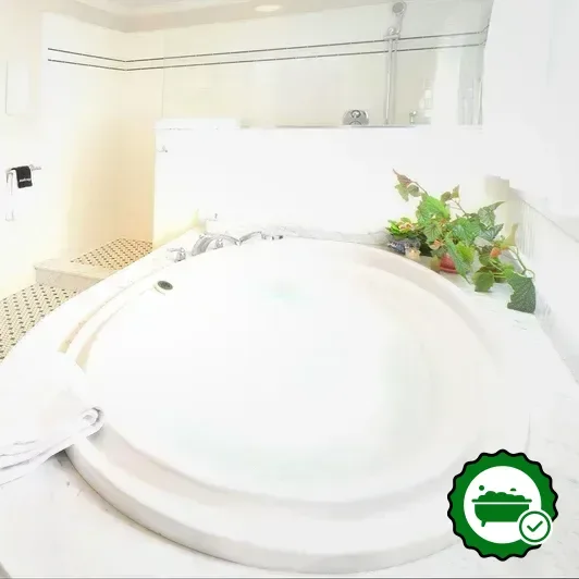 Hotels with jacuzzi in room in Saratoga Springs