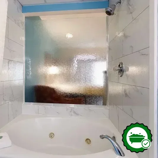 Hotels with jacuzzi in room in Schererville