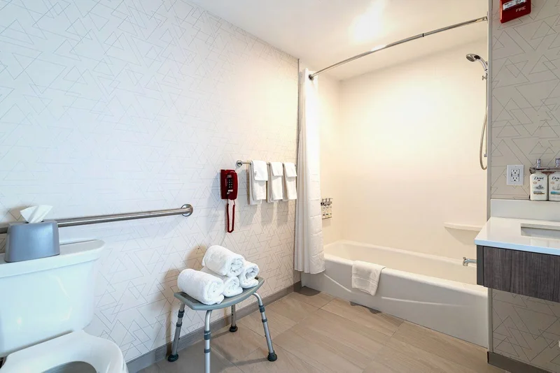 Hotels with jacuzzi in room in Seabrook
