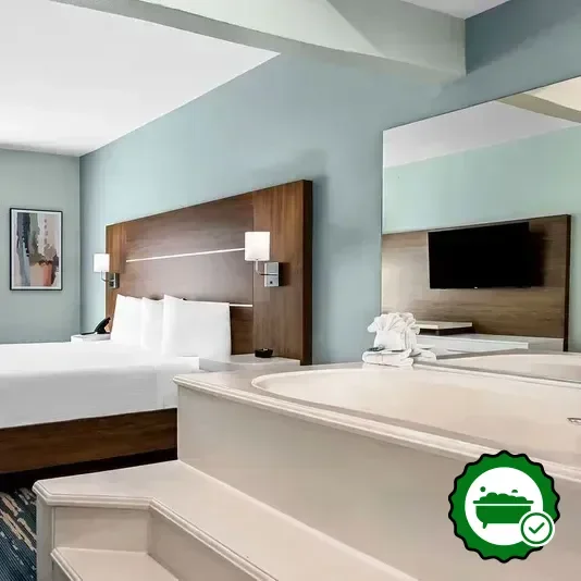 Hotels with jacuzzi in room in Seagoville