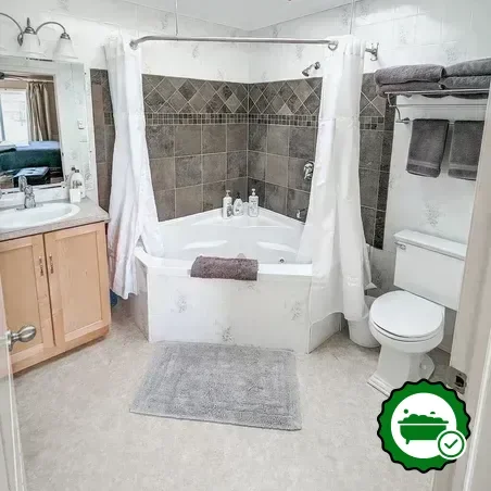Hotels with jacuzzi in room in Sequim