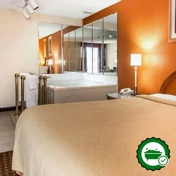Hotels with jacuzzi in room in Shelbyville
