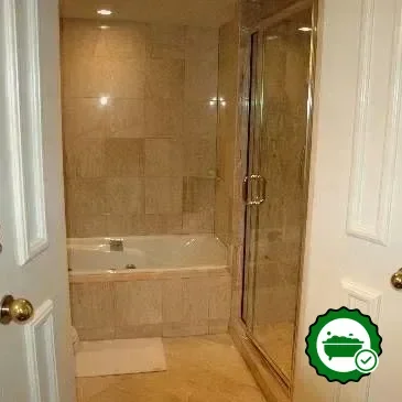 Hotels with jacuzzi in room in Shreveport
