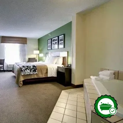 Hotels with jacuzzi in room in Smithfield