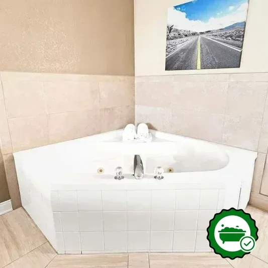 Hotels with jacuzzi in room in Snowflake