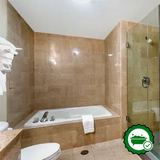 Hotels with jacuzzi in room in Southaven