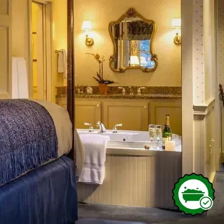 Hotels with jacuzzi in room in Stowe
