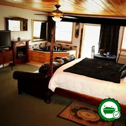 Hotels with jacuzzi in room in Sulphur
