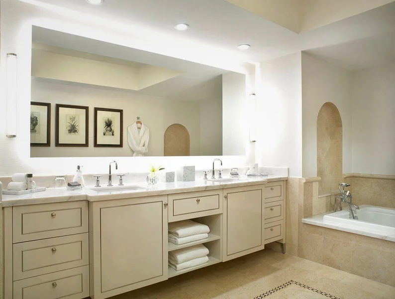 Hotels with jacuzzi in room in Sunny Isles Beach