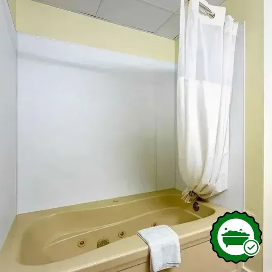 Hotels with jacuzzi in room in Surfside Beach