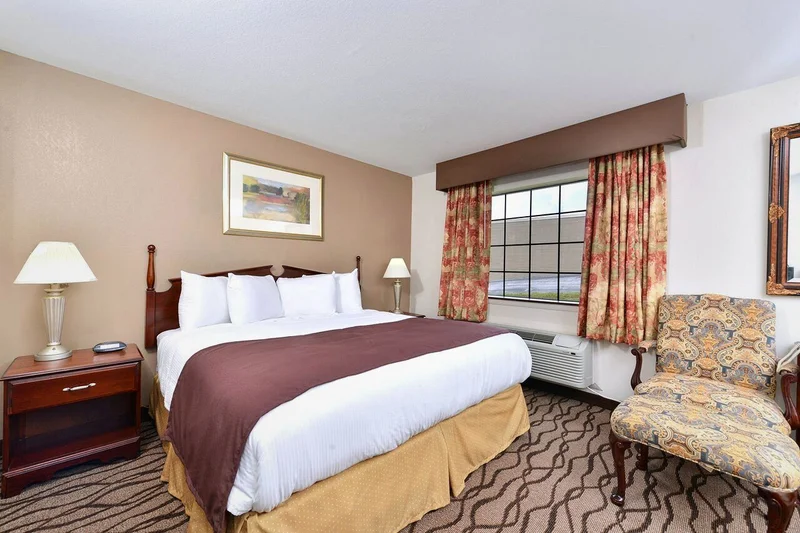 Hotels with jacuzzi in room in Toccoa
