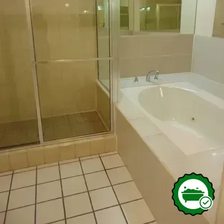 Hotels with jacuzzi in room in Torrance