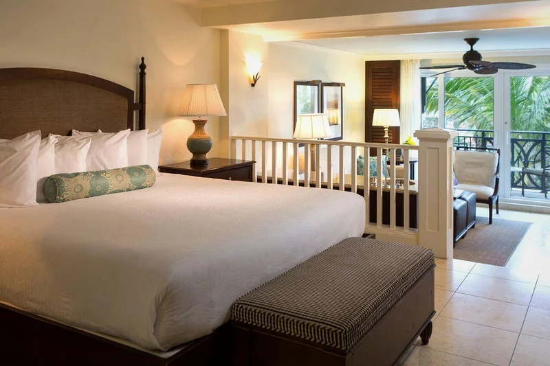 Hotels with jacuzzi in room in Vero Beach
