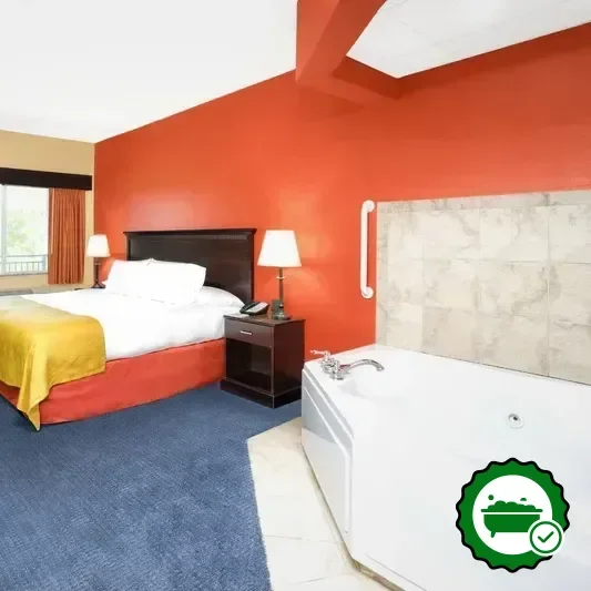 Hotels with jacuzzi in room in Vidalia
