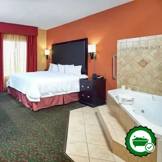 Hotels with jacuzzi in room in Waco