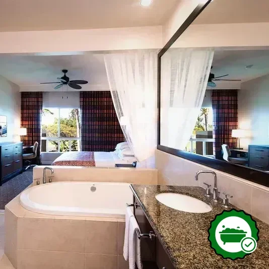 Hotels with jacuzzi in room in Waikoloa