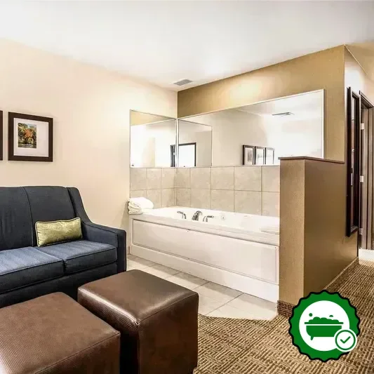 Hotels with jacuzzi in room in Waupaca