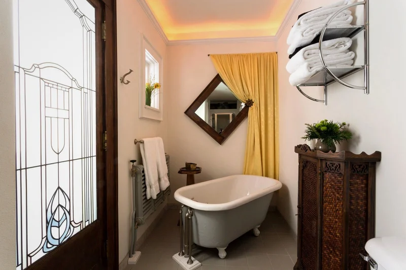 Hotels with jacuzzi in room in Wausau