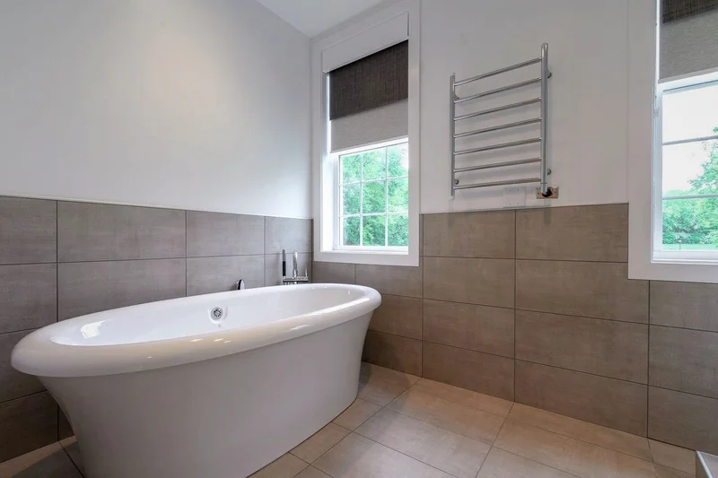Hotels with jacuzzi in room in West Lafayette