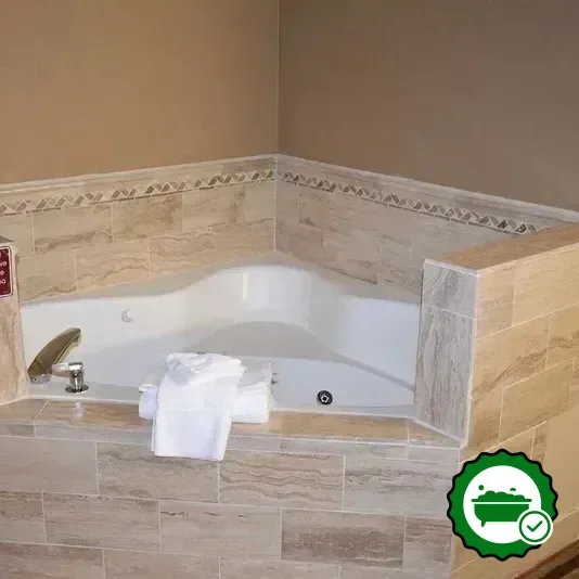 Hotels with jacuzzi in room in Wilsonville