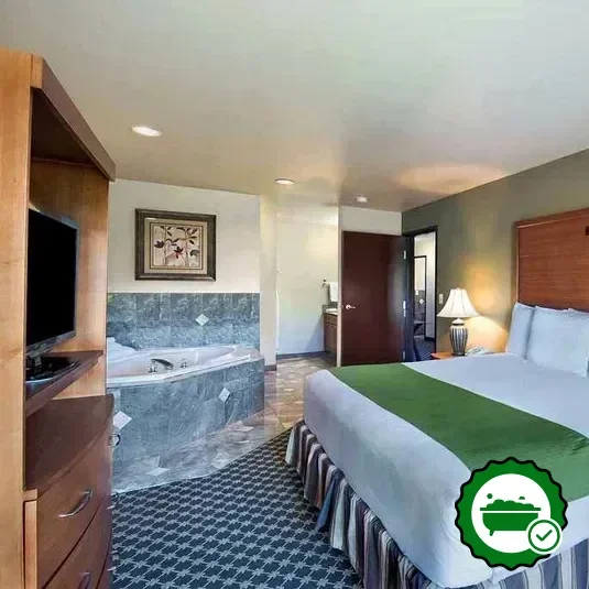 Hotels with jacuzzi in room in Yakima